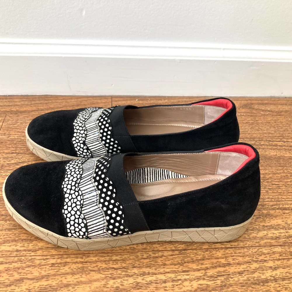 Beautifeel Dafni Black 3D Pebbles Women's Sneaker size 7